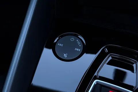 DV75UNR Audi RS 3 2.5 TFSI Carbon Black Sportback S Tronic quattro Euro 6 (s/s) 5dr Thumbnail #50