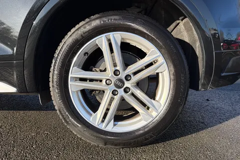 PK74YKV Audi Q5 S line 45 TFSI quattro 265 PS S tronic Thumbnail #8