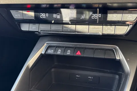 PJ70JWL Audi A3 1.0 TFSI 30 Sport Sportback Euro 6 (s/s) 5dr Thumbnail #23