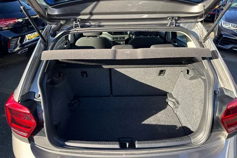 7 of 43 for Volkswagen Polo 1.0 EVO SE 5dr | Parking Sensors | App Connect