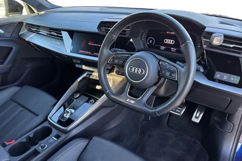 KR73NWE Audi A3 Black Edition 35 TFSI  150 PS S tronic Thumbnail #15