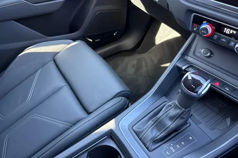 DG75WOM Audi Q3 S line 35 TFSI 150 PS S tronic Thumbnail #20