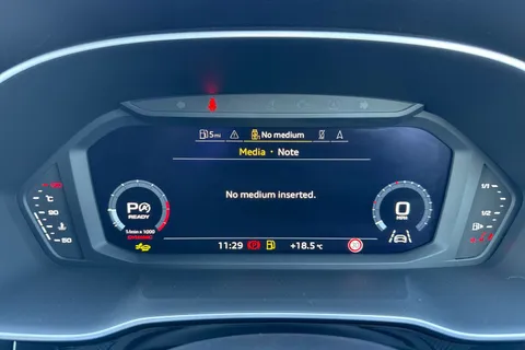 DG75WOM Audi Q3 S line 35 TFSI 150 PS S tronic Thumbnail #30