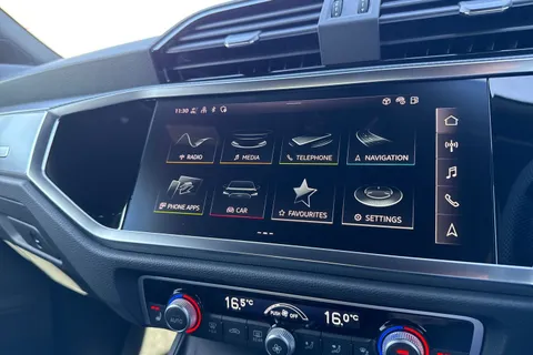 DG75WOM Audi Q3 S line 35 TFSI 150 PS S tronic Thumbnail #34