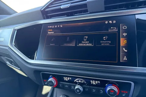 DG75WOM Audi Q3 S line 35 TFSI 150 PS S tronic Thumbnail #38