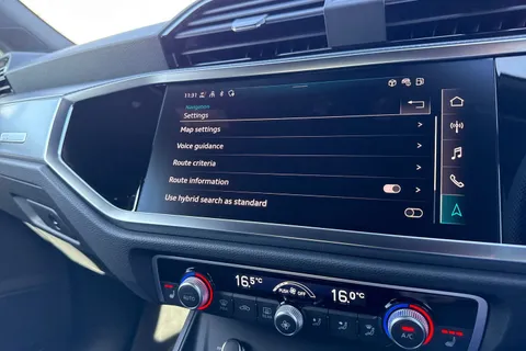 DG75WOM Audi Q3 S line 35 TFSI 150 PS S tronic Thumbnail #41