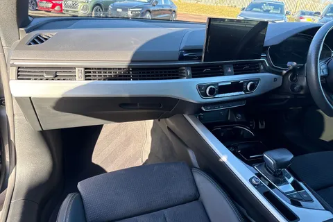 15 of 66 for Audi A5 Coup- S line 35 TFSI 150 PS S tronic