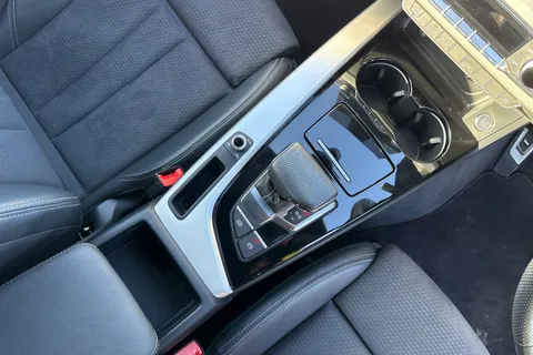 20 of 66 for Audi A5 Coup- S line 35 TFSI 150 PS S tronic