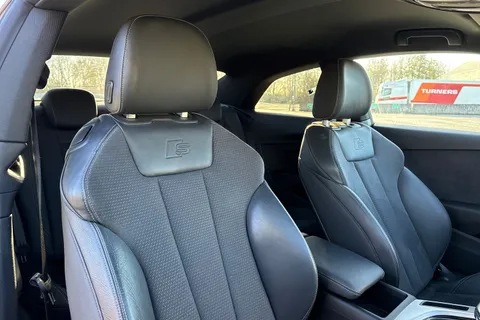 21 of 66 for Audi A5 Coup- S line 35 TFSI 150 PS S tronic