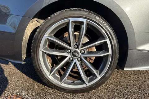 22 of 66 for Audi A5 Coup- S line 35 TFSI 150 PS S tronic