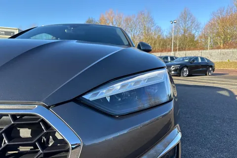 25 of 66 for Audi A5 Coup- S line 35 TFSI 150 PS S tronic