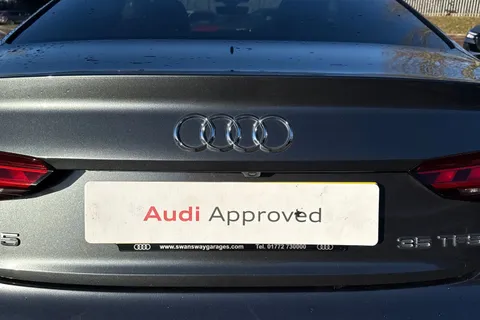 32 of 66 for Audi A5 Coup- S line 35 TFSI 150 PS S tronic