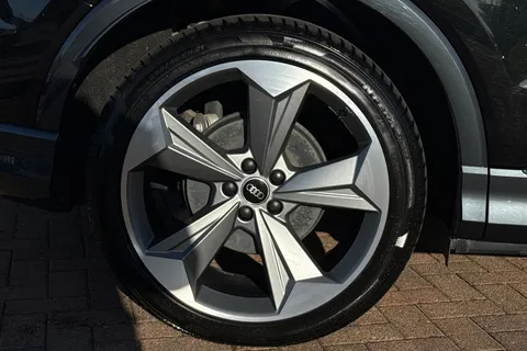 7 of 64 for Audi Q4 e-tron Q4 Sportback Black Edition 45 e-tron 210,00 kW