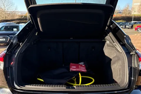 10 of 64 for Audi Q4 e-tron Q4 Sportback Black Edition 45 e-tron 210,00 kW