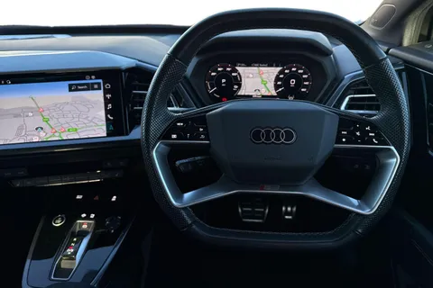 13 of 64 for Audi Q4 e-tron Q4 Sportback Black Edition 45 e-tron 210,00 kW