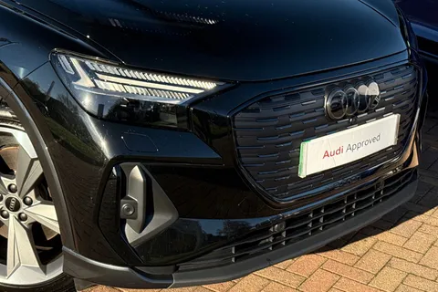 17 of 64 for Audi Q4 e-tron Q4 Sportback Black Edition 45 e-tron 210,00 kW