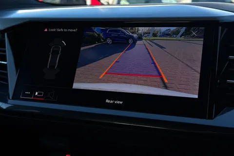 42 of 64 for Audi Q4 e-tron Q4 Sportback Black Edition 45 e-tron 210,00 kW