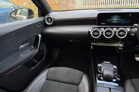 YS68XHU Mercedes-Benz A Class 1.3 A200 AMG Line (Premium) 7G-DCT Euro 6 (s/s) 5dr Thumbnail #21