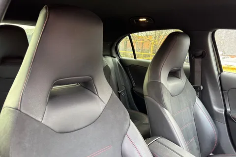 YS68XHU Mercedes-Benz A Class 1.3 A200 AMG Line (Premium) 7G-DCT Euro 6 (s/s) 5dr Thumbnail #25