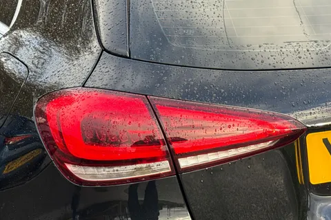 YS68XHU Mercedes-Benz A Class 1.3 A200 AMG Line (Premium) 7G-DCT Euro 6 (s/s) 5dr Thumbnail #28