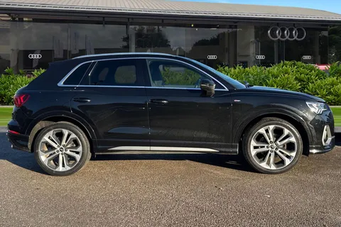 KV20LUR Audi Q3 S line 35 TDI 150 PS S tronic Thumbnail #4