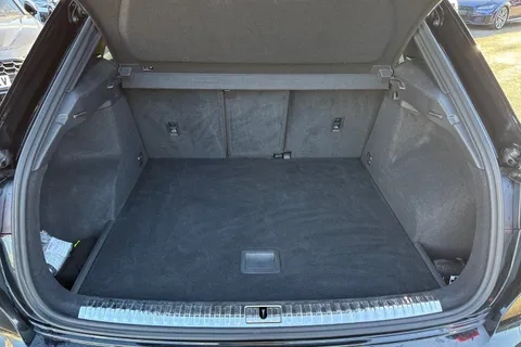 KV20LUR Audi Q3 S line 35 TDI 150 PS S tronic Thumbnail #7