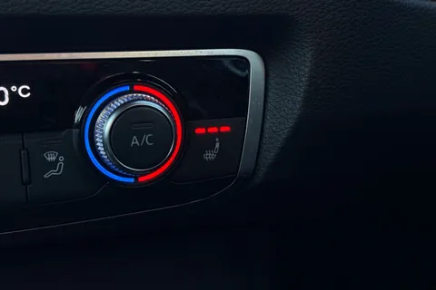 KV20LUR Audi Q3 S line 35 TDI 150 PS S tronic Thumbnail #34