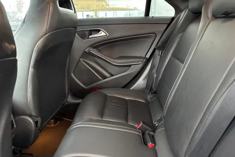 DF17LBX Mercedes-Benz Cla Class 2.1 CLA220d Sport Coupe 7G-DCT Euro 6 (s/s) 4dr Thumbnail #36