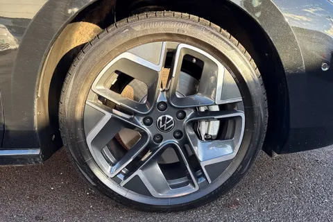 DA25CCN Volkswagen Passat 1.5 TSI eHybrid 204PS Life ⭐Towbar including trailer assist |18' 'York'  Al Thumbnail #11