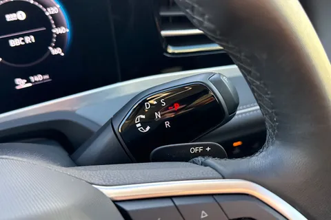 DA25CCN Volkswagen Passat 1.5 TSI eHybrid 204PS Life ⭐Towbar including trailer assist |18' 'York'  Al Thumbnail #24