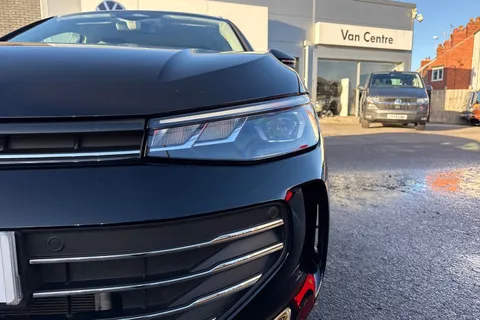 DA25CCN Volkswagen Passat 1.5 TSI eHybrid 204PS Life ⭐Towbar including trailer assist |18' 'York'  Al Thumbnail #34