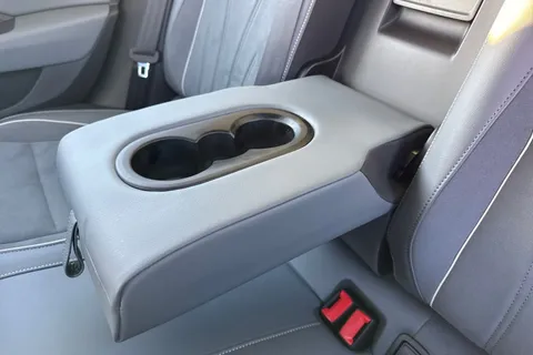 DA25CCN Volkswagen Passat 1.5 TSI eHybrid 204PS Life ⭐Towbar including trailer assist |18' 'York'  Al Thumbnail #41