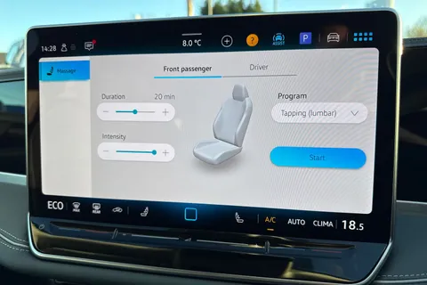 DA25CCN Volkswagen Passat 1.5 TSI eHybrid 204PS Life ⭐Towbar including trailer assist |18' 'York'  Al Thumbnail #59
