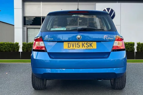 DV15KSK Škoda Fabia 1.2 TSI SE L Euro 6 (s/s) 5dr Thumbnail #5