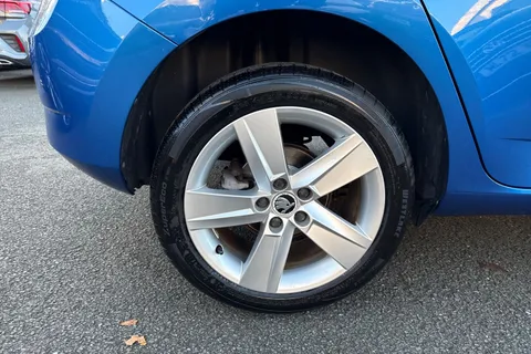 DV15KSK Škoda Fabia 1.2 TSI SE L Euro 6 (s/s) 5dr Thumbnail #11