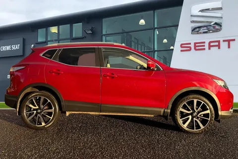 DS66LJO Nissan Qashqai 1.6 dCi Tekna XTRON 2WD Euro 6 (s/s) 5dr Thumbnail #4