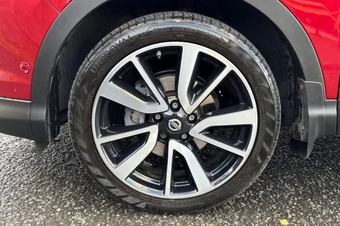 DS66LJO Nissan Qashqai 1.6 dCi Tekna XTRON 2WD Euro 6 (s/s) 5dr Thumbnail #11