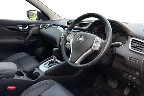 DS66LJO Nissan Qashqai 1.6 dCi Tekna XTRON 2WD Euro 6 (s/s) 5dr Thumbnail #15