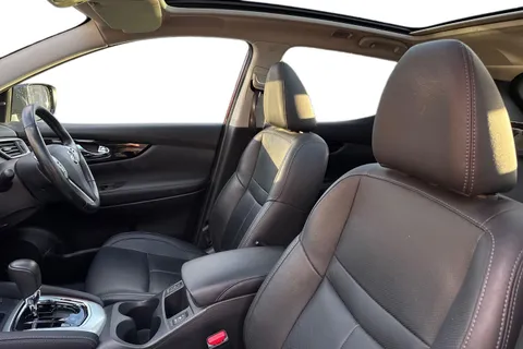 DS66LJO Nissan Qashqai 1.6 dCi Tekna XTRON 2WD Euro 6 (s/s) 5dr Thumbnail #17