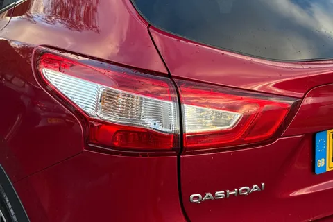 DS66LJO Nissan Qashqai 1.6 dCi Tekna XTRON 2WD Euro 6 (s/s) 5dr Thumbnail #28