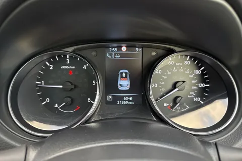 DS66LJO Nissan Qashqai 1.6 dCi Tekna XTRON 2WD Euro 6 (s/s) 5dr Thumbnail #36