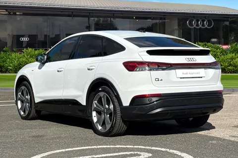 PK75JRU Audi Q4 e-tron Q4 Sportback Black Edition 45 e-tron  210,00 kW Thumbnail #3