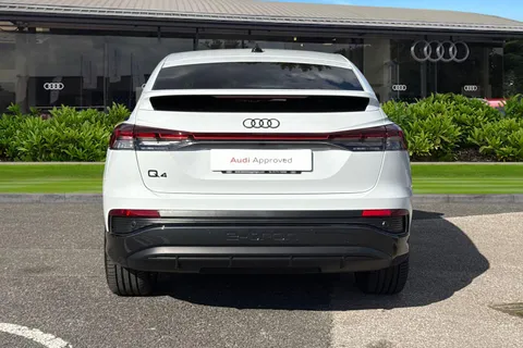 PK75JRU Audi Q4 e-tron Q4 Sportback Black Edition 45 e-tron  210,00 kW Thumbnail #5