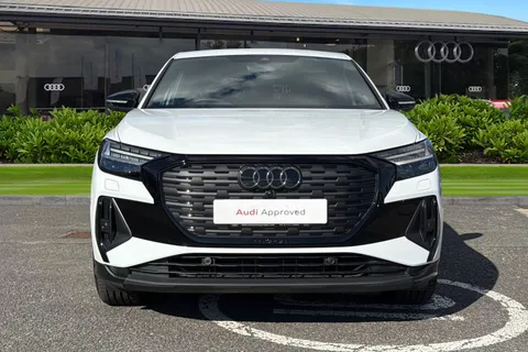PK75JRU Audi Q4 e-tron Q4 Sportback Black Edition 45 e-tron  210,00 kW Thumbnail #6