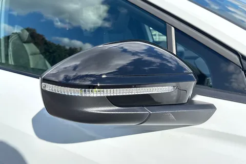 PK75JRU Audi Q4 e-tron Q4 Sportback Black Edition 45 e-tron  210,00 kW Thumbnail #30