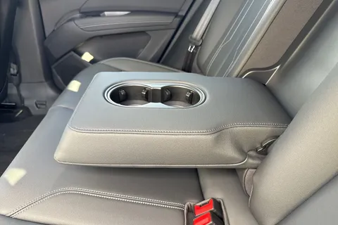 PK75JRU Audi Q4 e-tron Q4 Sportback Black Edition 45 e-tron  210,00 kW Thumbnail #41