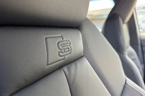 PK75JRU Audi Q4 e-tron Q4 Sportback Black Edition 45 e-tron  210,00 kW Thumbnail #46