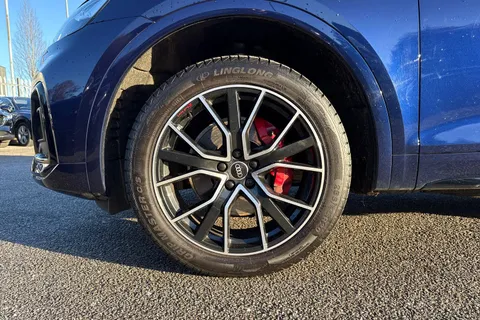 YF23AEM Audi Q5 SUV Edition 1 40 TDI quattro 204 PS S tronic Thumbnail #13