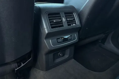 YF23AEM Audi Q5 SUV Edition 1 40 TDI quattro 204 PS S tronic Thumbnail #30