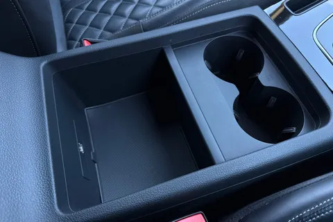 YF23AEM Audi Q5 SUV Edition 1 40 TDI quattro 204 PS S tronic Thumbnail #34